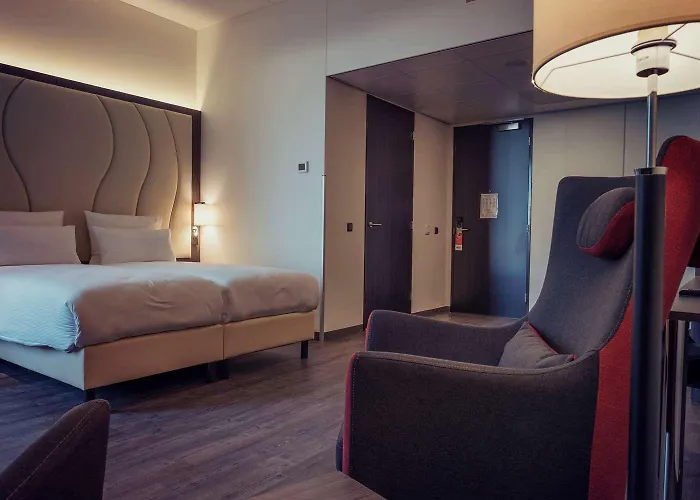 Hotel Plaza Premium Center