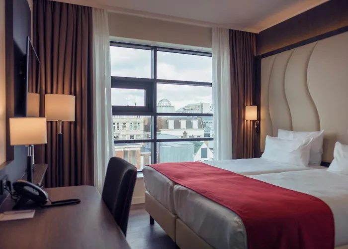 Plaza Premium Center 4* Den Haag