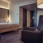 Hotel Plaza Premium Center