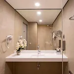 Plaza Premium Center