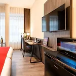 Plaza Premium Center Hotel Haga