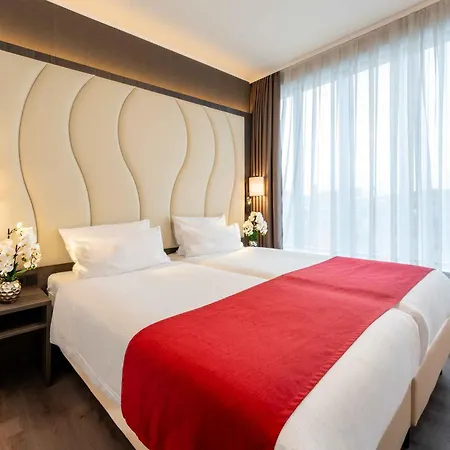 Western Plaza Center Hotel 4*
