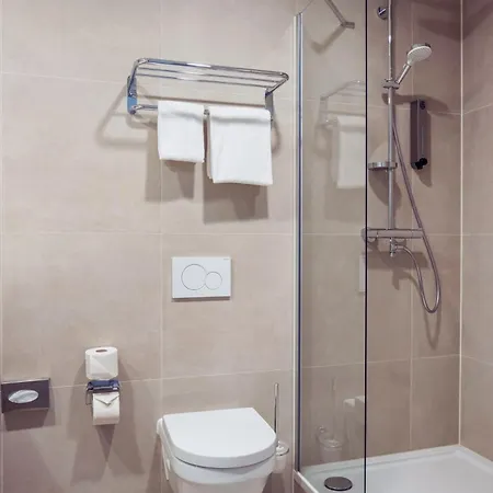 Plaza Premium Center