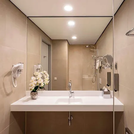 Plaza Premium Center Hotel La Haye