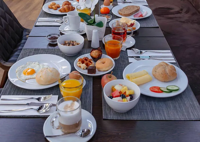 Plaza Premium Center Hotel Haga